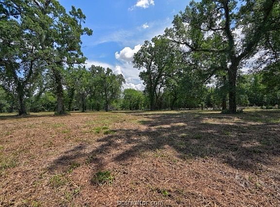 4th image of Pryor Rd