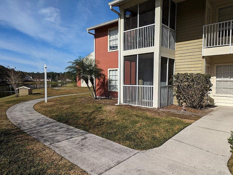 1st image of 806 LAKE HAVEN SQUARE #105