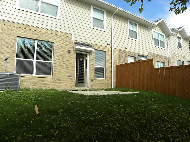 4664 Perthshire Ct — Photo 25