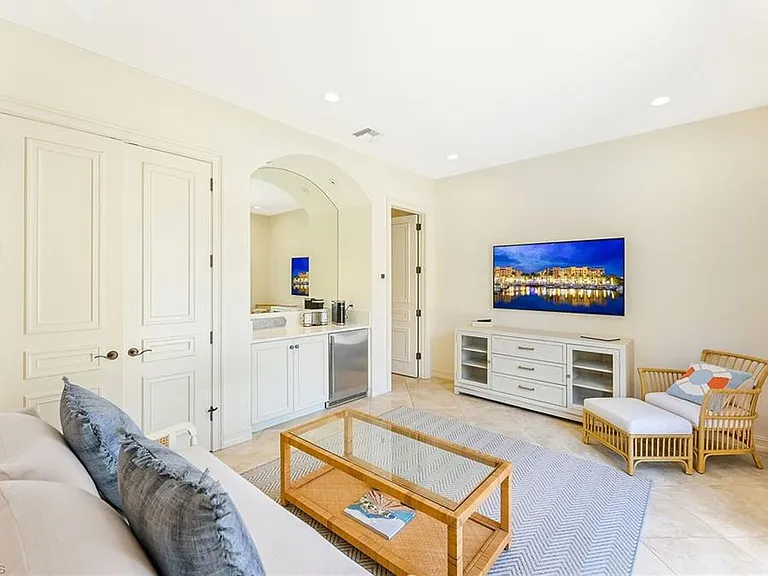 9155 Torrefino Ct — Photo 22