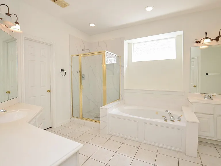 23615 Banning Point Ct — Photo 31
