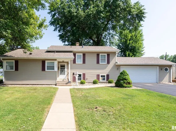 555 28th Ave, East Moline, IL 61244