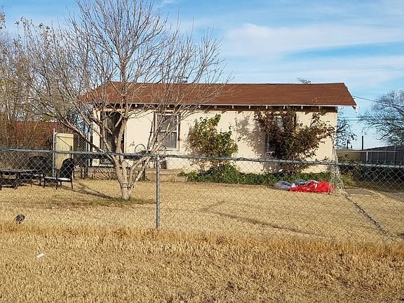 3rd image of 2407 N Mesa Ave