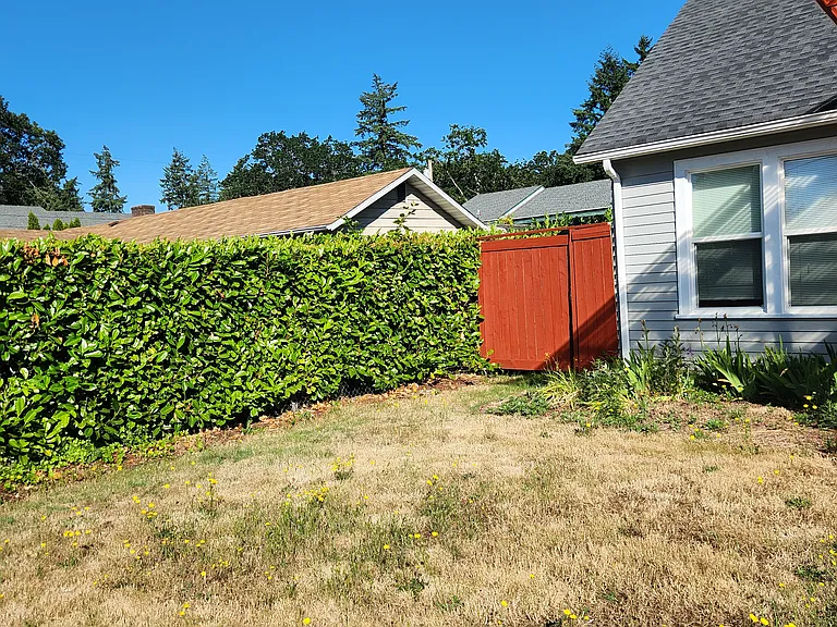 15212 Washington Ave SW — Photo 16