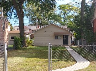 8153 S Calumet Ave, Chicago, IL 60619