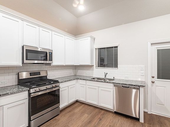 5th image of 1107 Magnolia Branch Ln