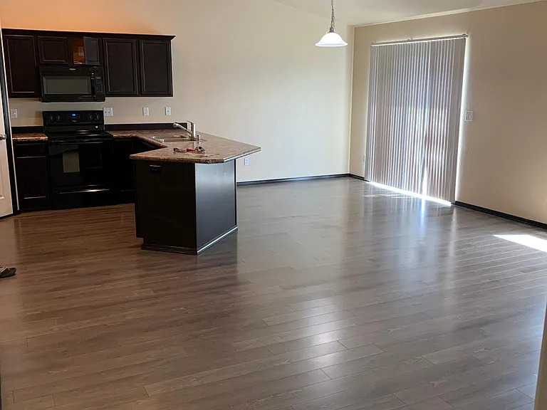 2310 W Jay St — Photo 7