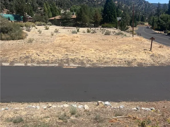 16401 Huron Dr #31, Pine Mountain Club, CA 93222