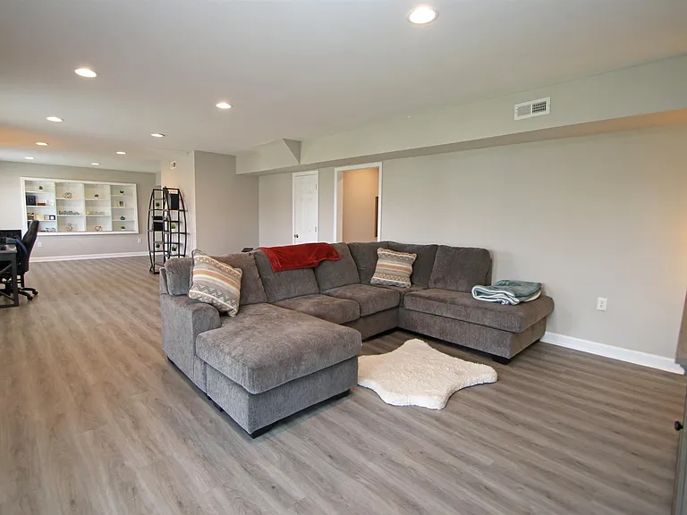 224 Spring Run Ln — Photo 34