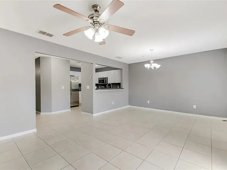 1007 Butterfly Blvd — Photo 9