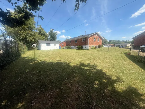 710 Dunes Cir, Lexington, KY 40505