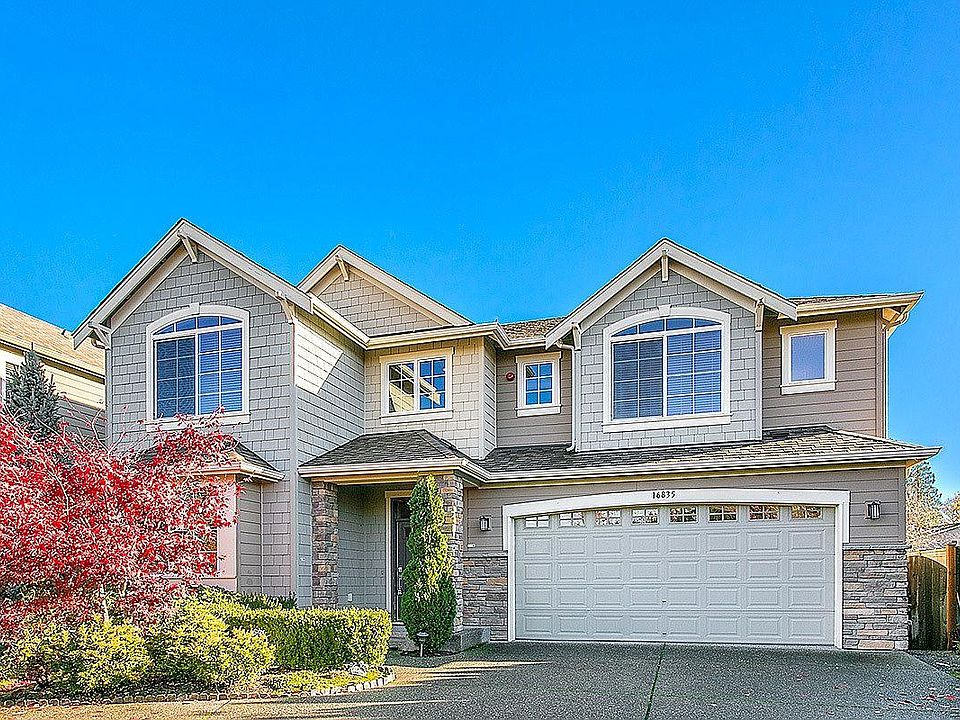 1st image of 16835 NE 121st Way