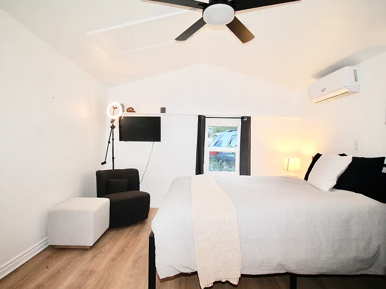 1034 N Beverly Glen Blvd #900 — Photo 1