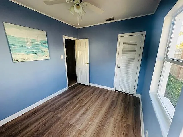 640 Oak St — Photo 10