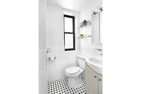 Rented by Warburg | media 6