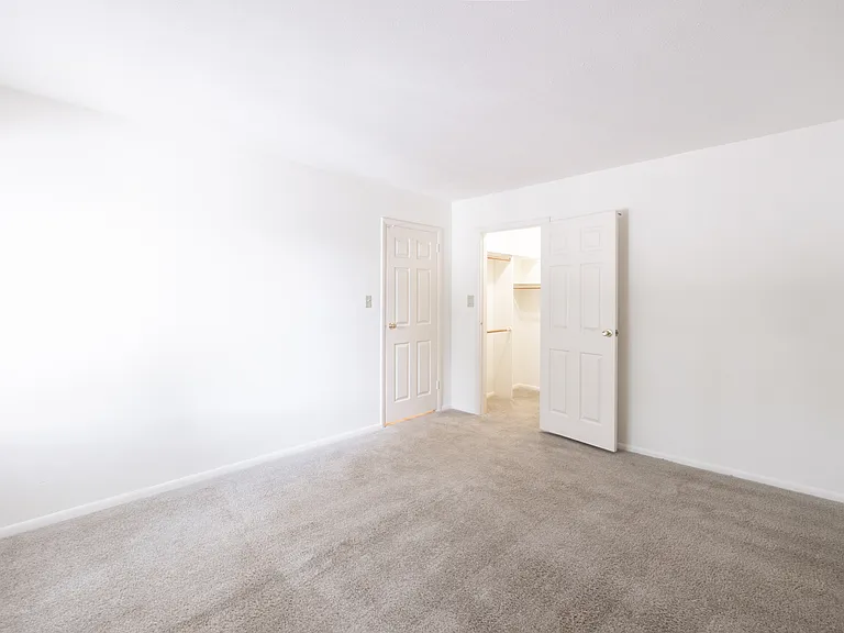 2 Bedroom 1 Bathroom Floorplan at Woodbridge of Castleton