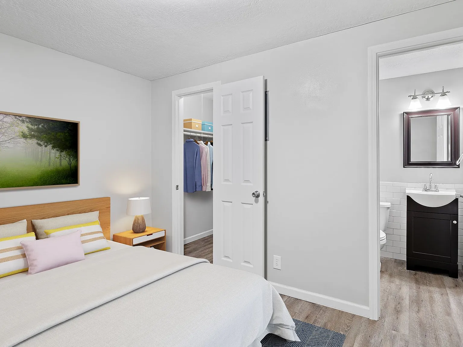Cole Street Apts: Close to Campus — Photo 2