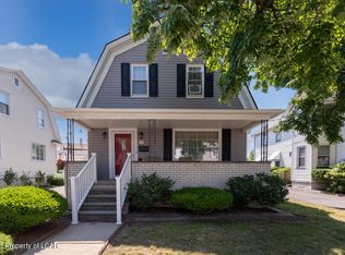 29 Snowden St, Forty Fort, PA 18704