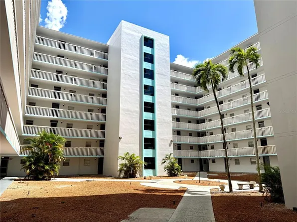 15600 NW 7th Ave APT 211, Miami, FL 33169