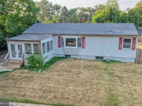 9 John Collins Cir, Dover, DE 19904