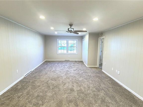 4th image of 25 Norwick Dr