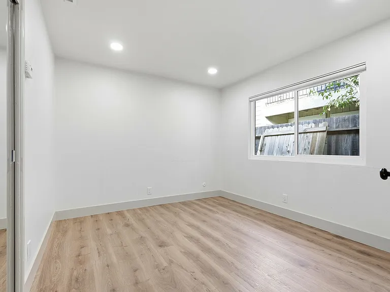 205 Alaska Ave #2 — Photo 7