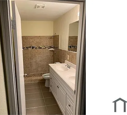 2701 NW 21st St — Photo 13