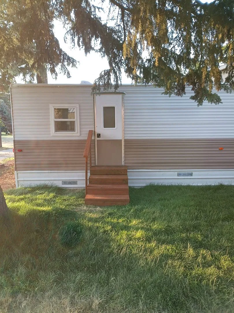 Private Manufactured Home! — Photo 3