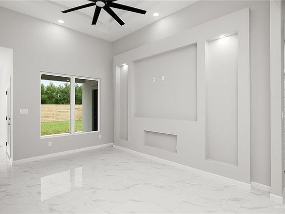3rd image of 601 Quarry Dr