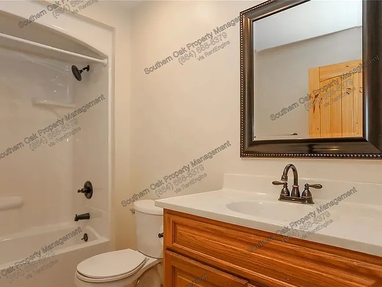 112 Aiken St — Photo 26