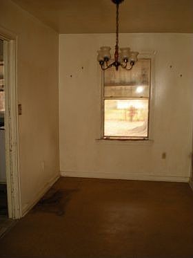 2nd image of 514 Parkway Dr