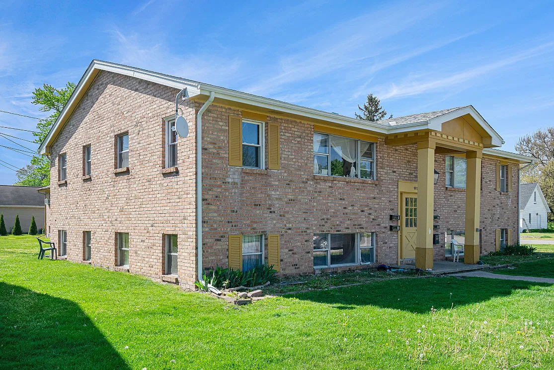 Charming Apartments in Walkerton — Photo 4