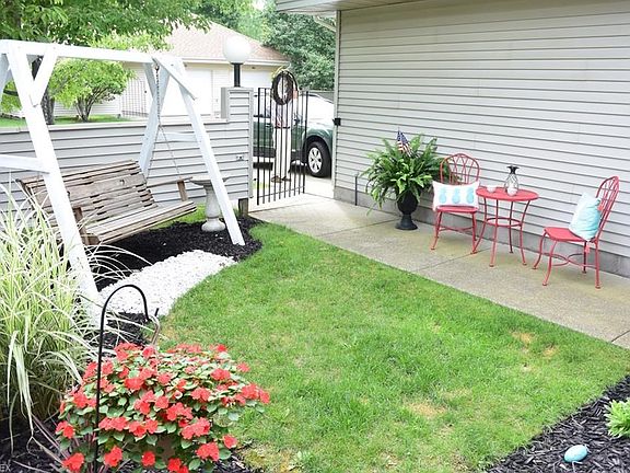 3rd image of 95 Christy Dr