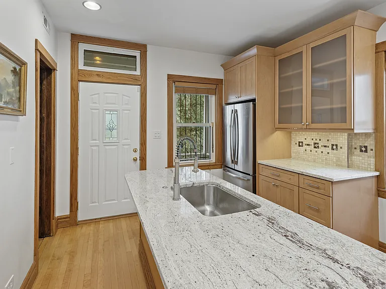 1648 N Saint Louis Ave #2 — Photo 25