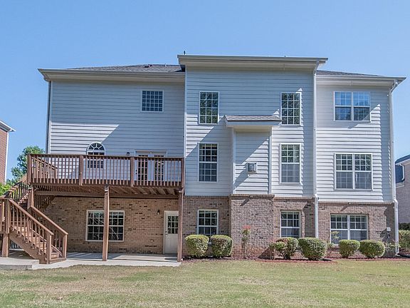 3rd image of 621 Halcyon Meadow Dr