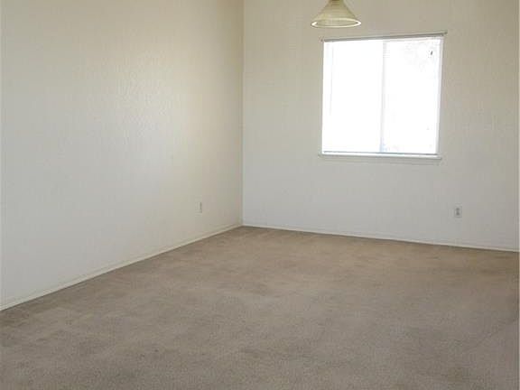 5th image of 1508 Plaza Verde Dr