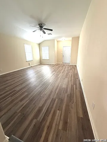 3 bed, 2.0 bath, 1648 sqft, $1,700 — Photo 3