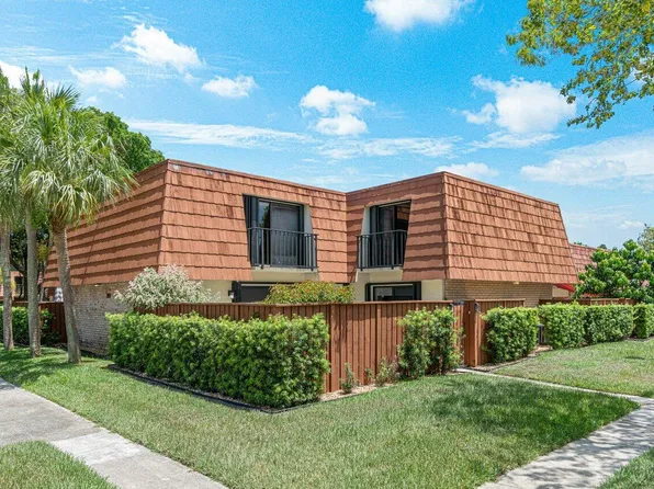 301 Live Oak Lane, Boynton Beach, FL 33436