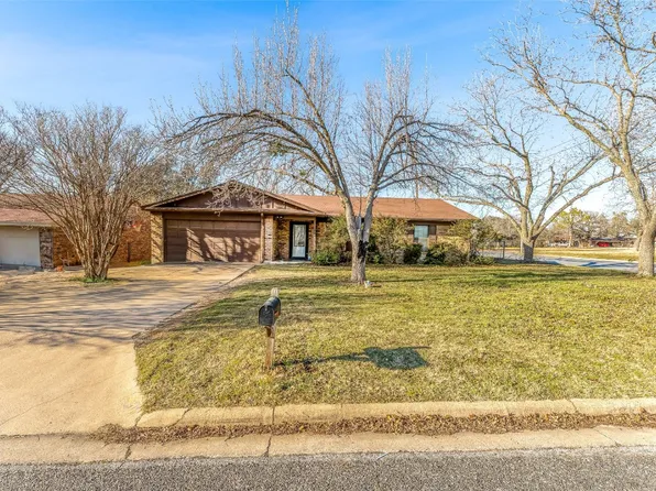 2601 Phelps St, Stephenville, TX 76401