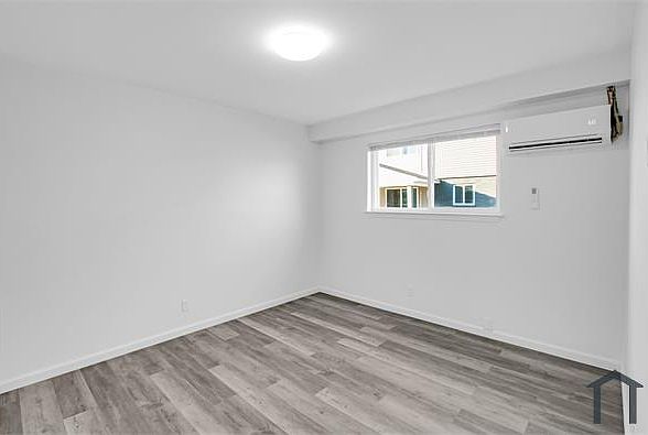 1st image of 3901 N Averill Ave APT 401