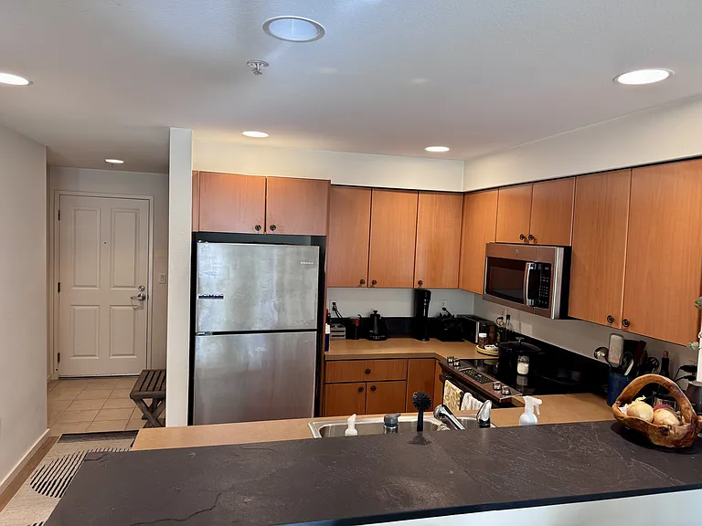 3919 Latona Ave NE #101 — Photo 6