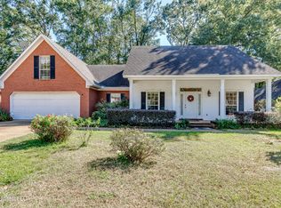 434 Autumn Creek Dr, Ridgeland, MS 39157