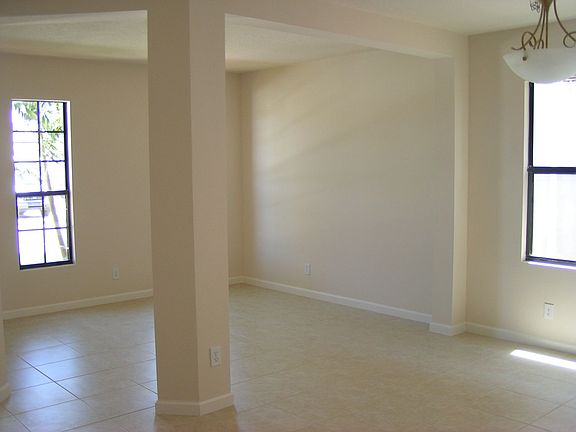 Formal Dining