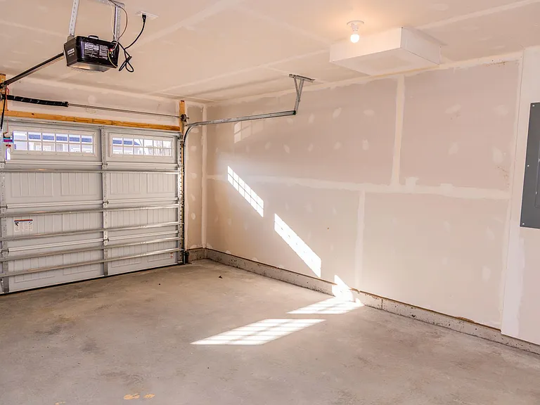 327 White Birch Rd — Photo 14