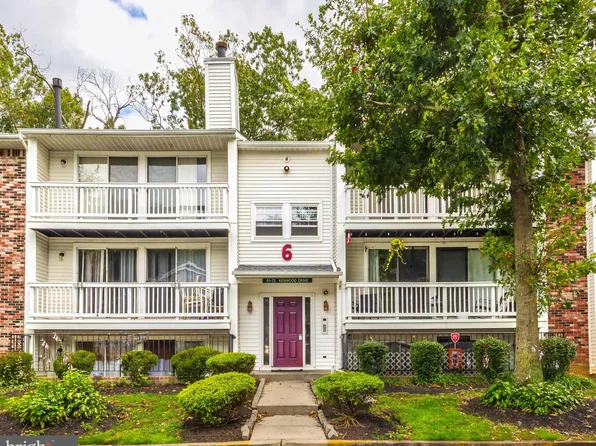 67 Kenwood Dr, Sicklerville, NJ 08081