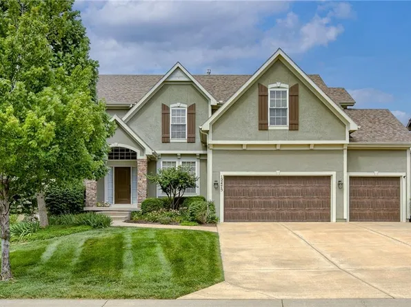 12475 S Kenton St, Olathe, KS 66061