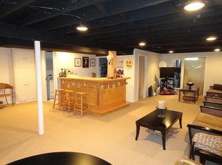 1378 Catalpa Dr, Rochester, MI 48307