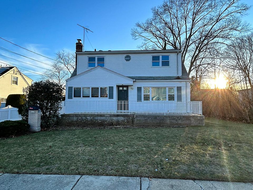 1st image of 2348 7th St