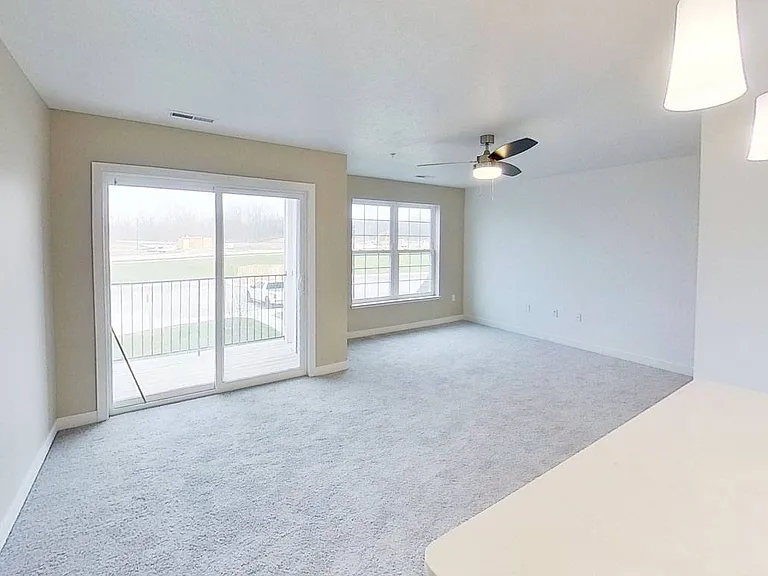 Meadowbrooke Apartment Homes — Photo 78