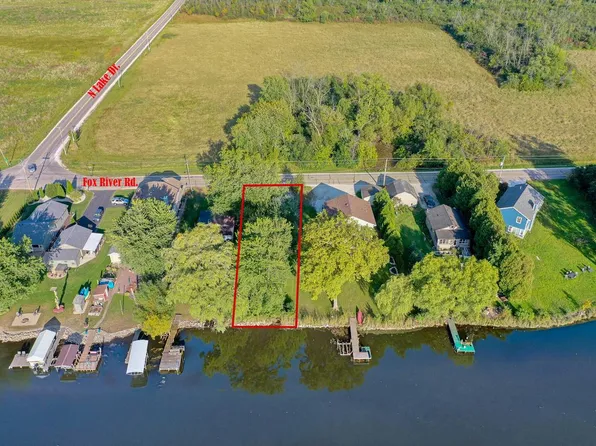 7914 FOX RIVER ROAD, Waterford, WI 53185